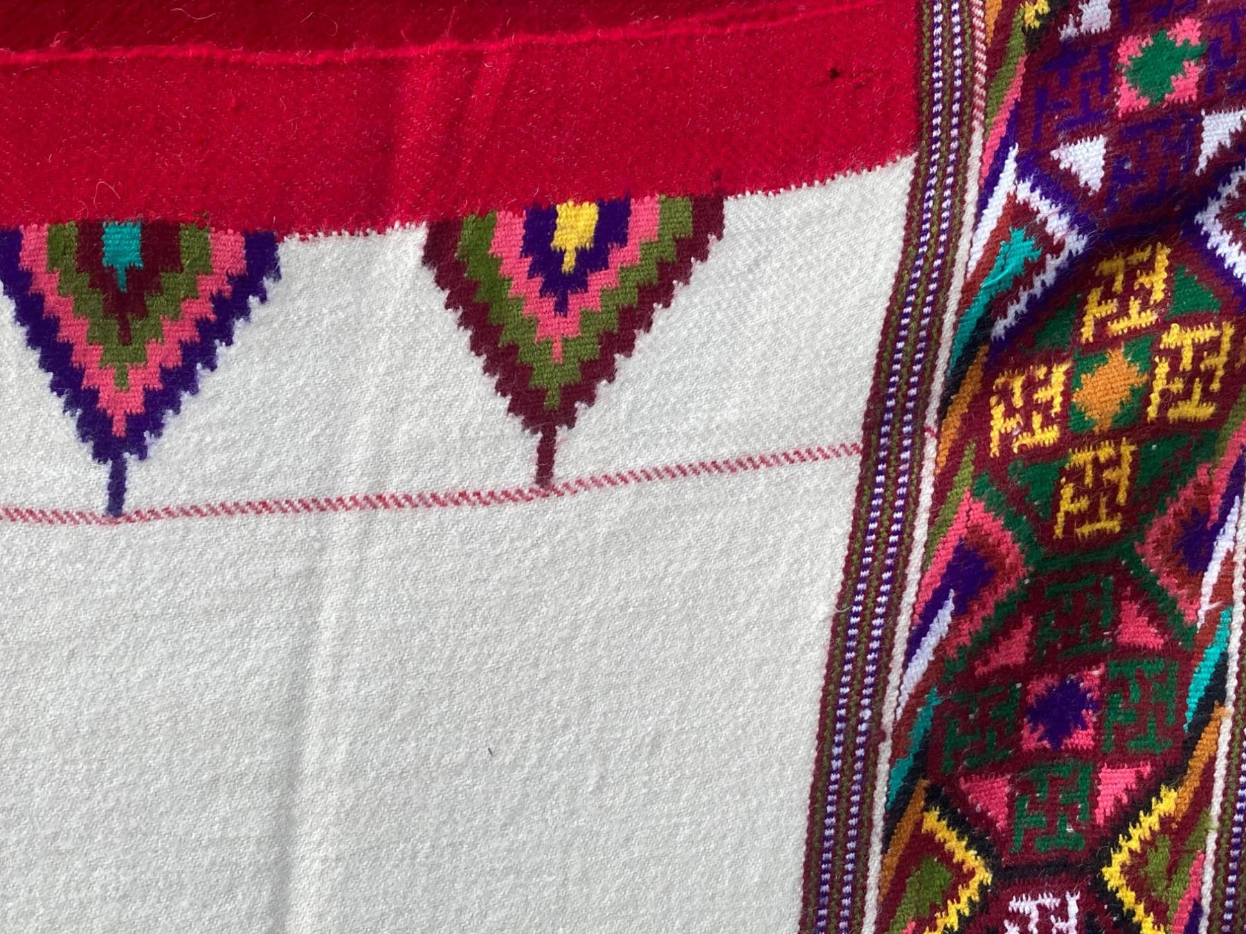 Stepped Triangle Border